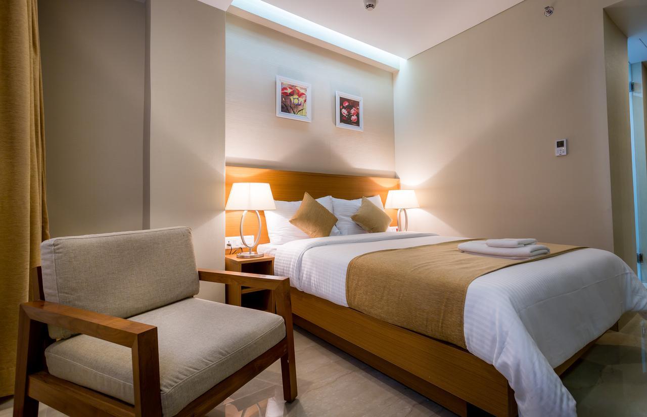 Classic Grande,A Member Of Radisson Imphal Ngoại thất bức ảnh